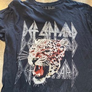 Women’s large t-shirt